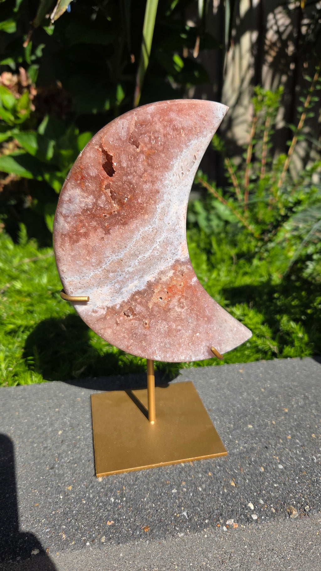 Roze amethist maan