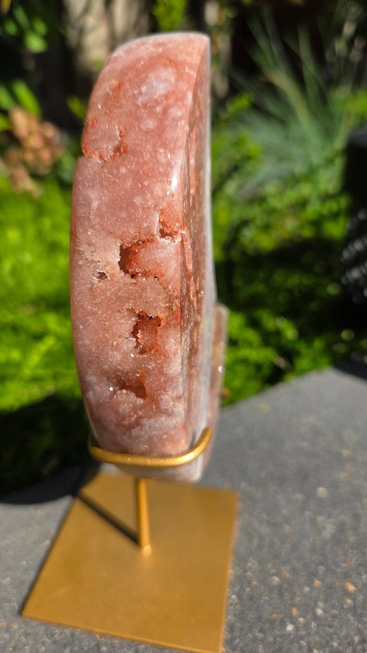 Roze amethist maan