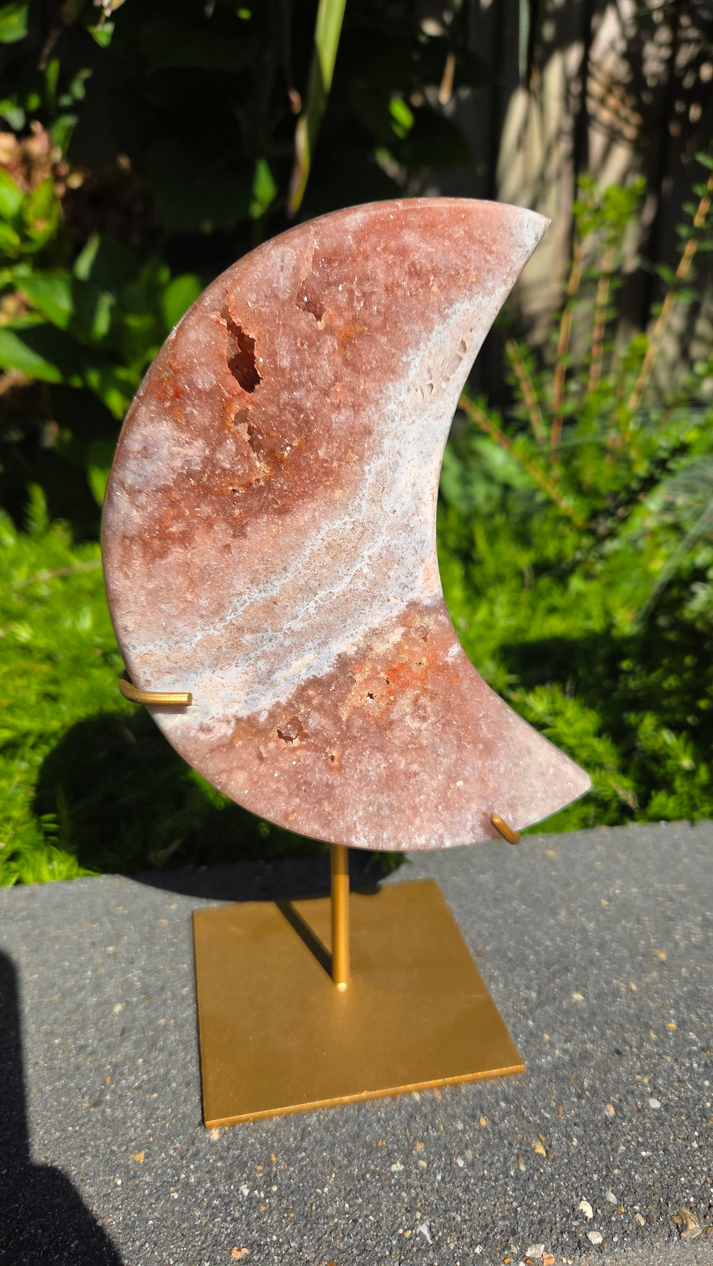 Roze amethist maan
