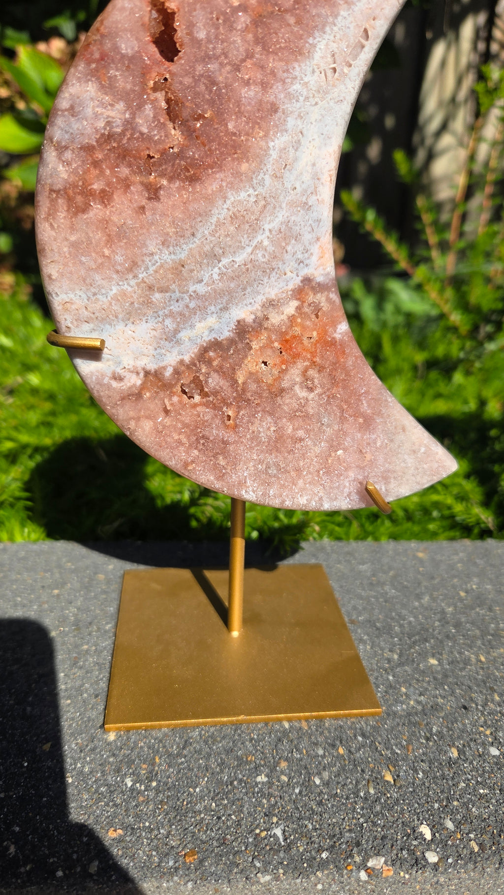 Roze amethist maan