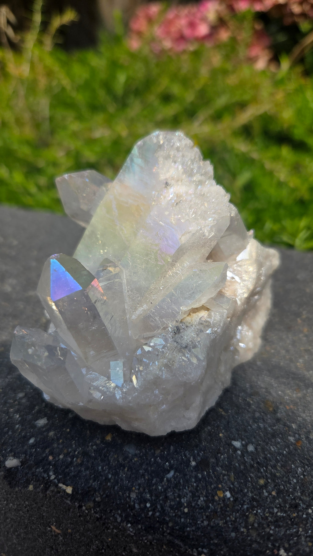 Bergkristal cluster met aura