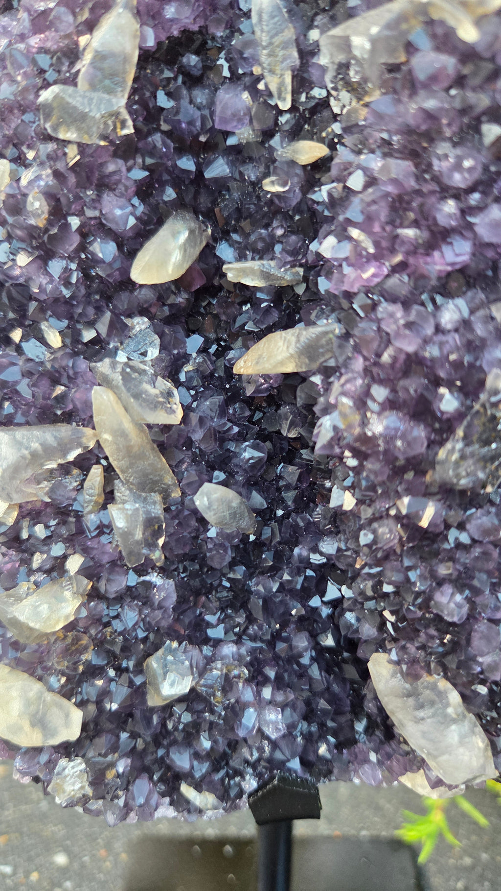 Amethist met calciet
