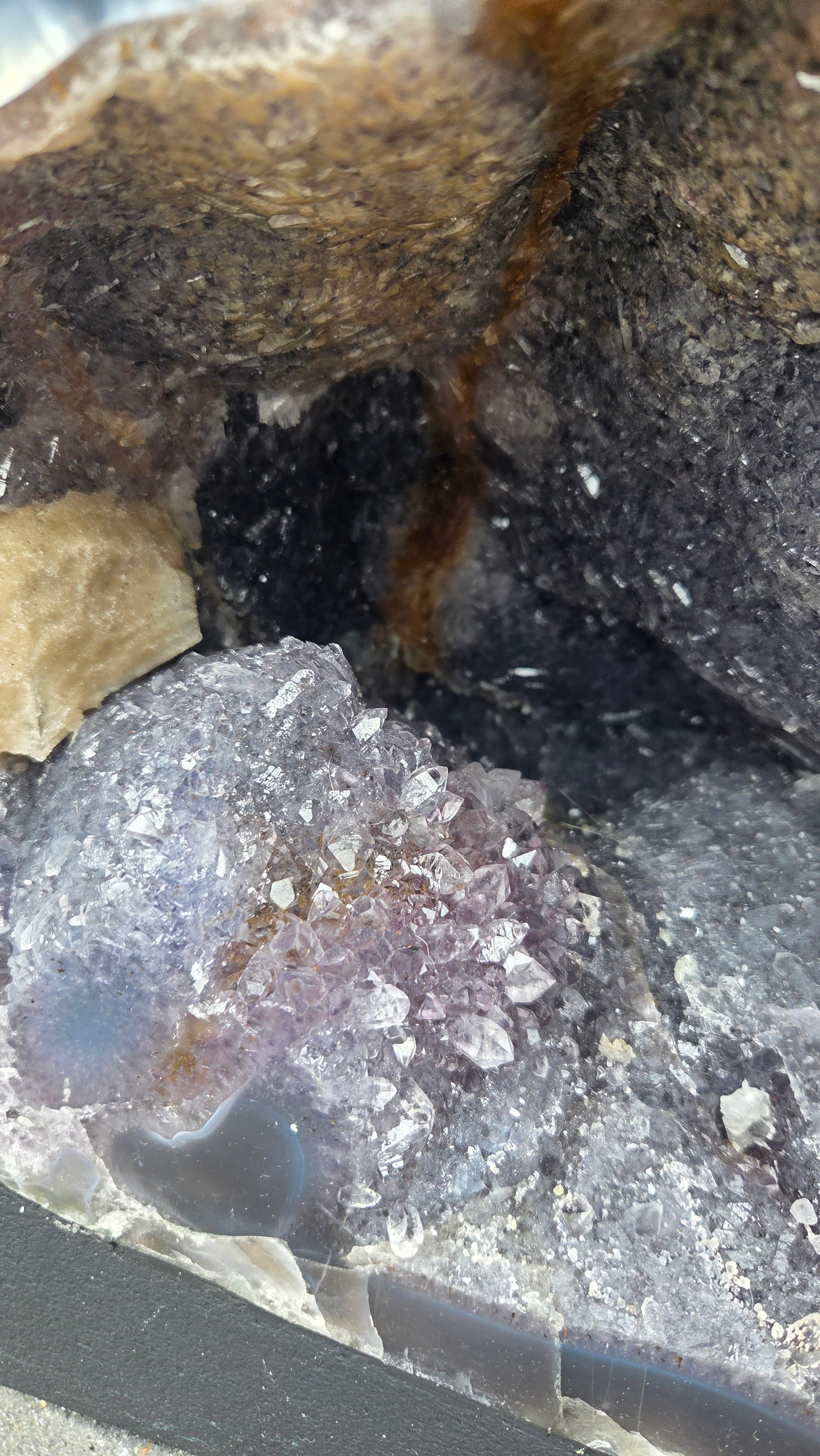 Amethist geode Brazilië