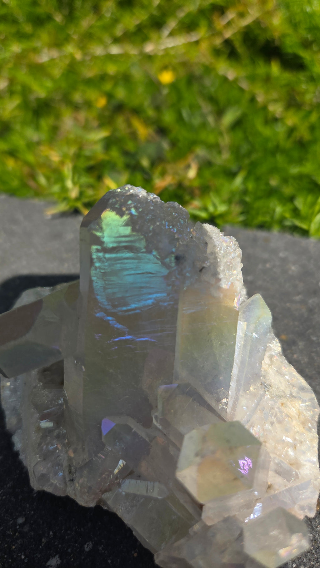 Bergkristal cluster met aura
