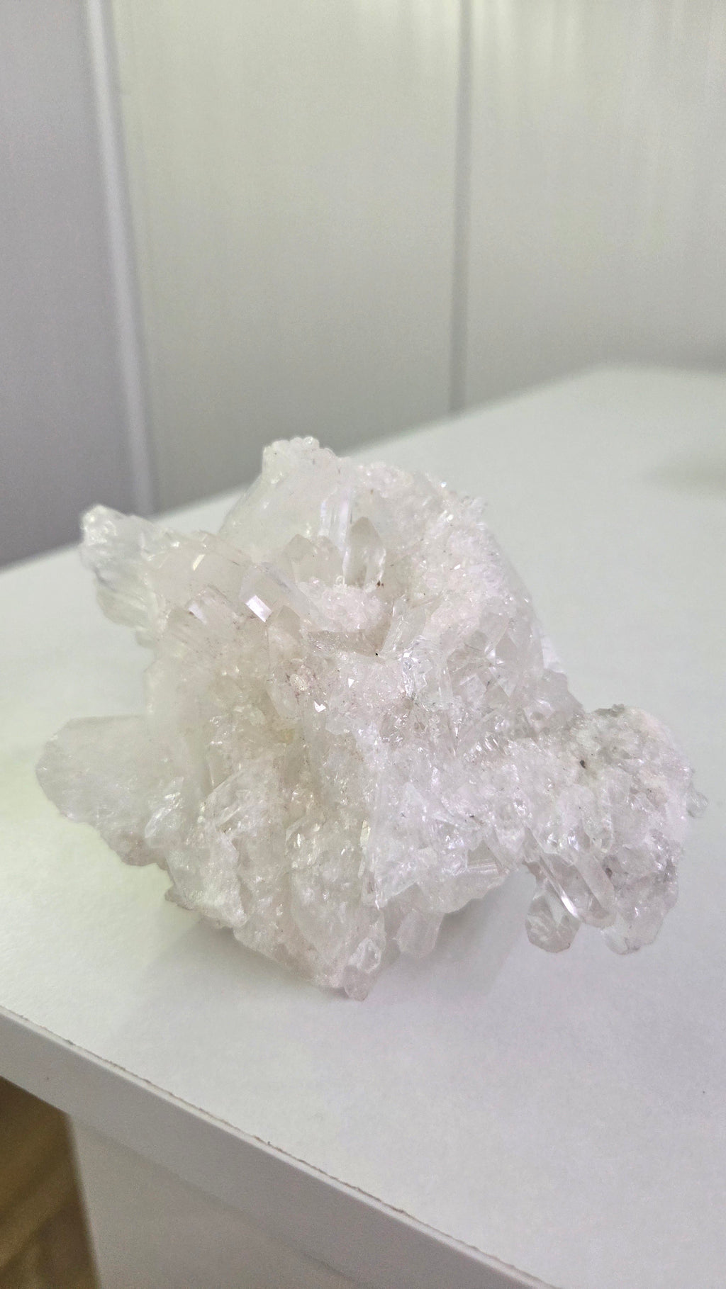 Unieke bergkristal cluster