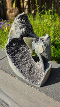 Unieke amethist met calciet