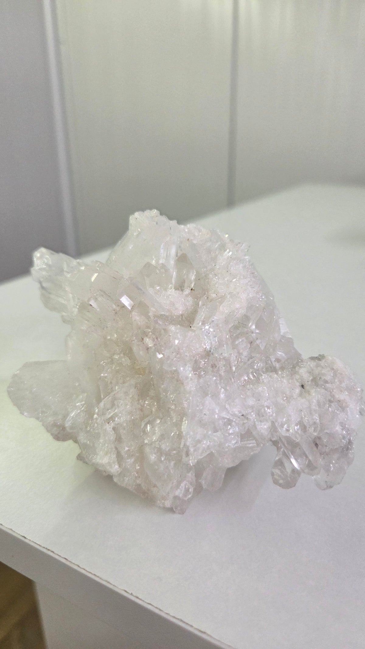 Unieke bergkristal cluster