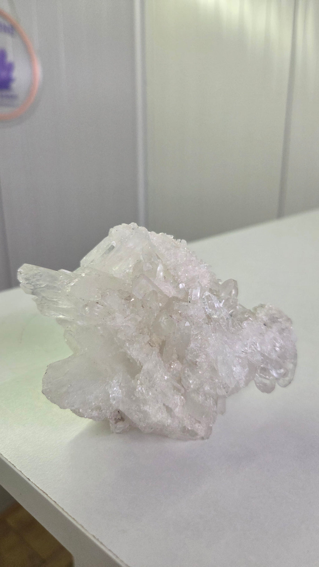Unieke bergkristal cluster